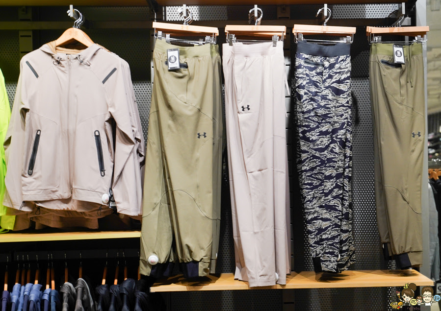 全館一折起 特賣 運動用品 球鞋 休閒 鞋子 跑鞋 休閒鞋 袋子 大品牌 Under Armour outlet 高雄 