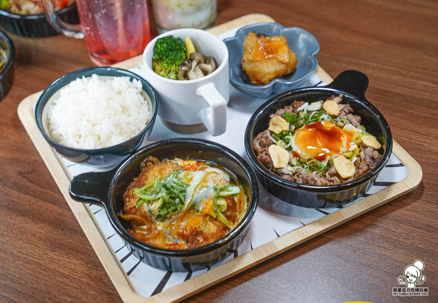 商業午餐 咖哩 炸豬排 高雄美食 午餐 個人套餐 咖哩 獨家 獨門 周年慶 美食 必吃 鳳山 五甲