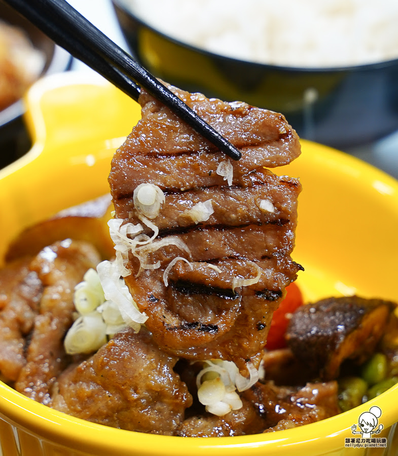 商業午餐 咖哩 炸豬排 高雄美食 午餐 個人套餐 咖哩 獨家 獨門 周年慶 美食 必吃 鳳山 五甲
