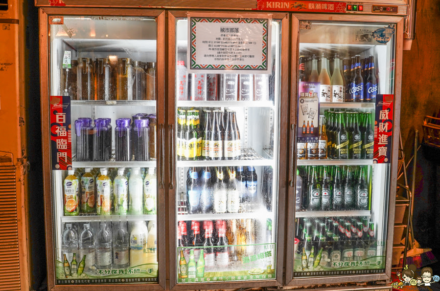 城市部落 聚餐 原住民 左營聚餐 聚會 母親節 尾牙 招牌桶烤雞 黃金脆皮雞 風味菜 獨門 私房料理 包廂