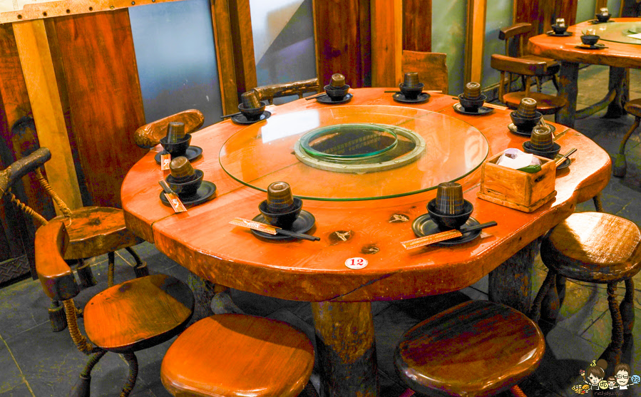 城市部落 聚餐 原住民 左營聚餐 聚會 母親節 尾牙 招牌桶烤雞 黃金脆皮雞 風味菜 獨門 私房料理 包廂