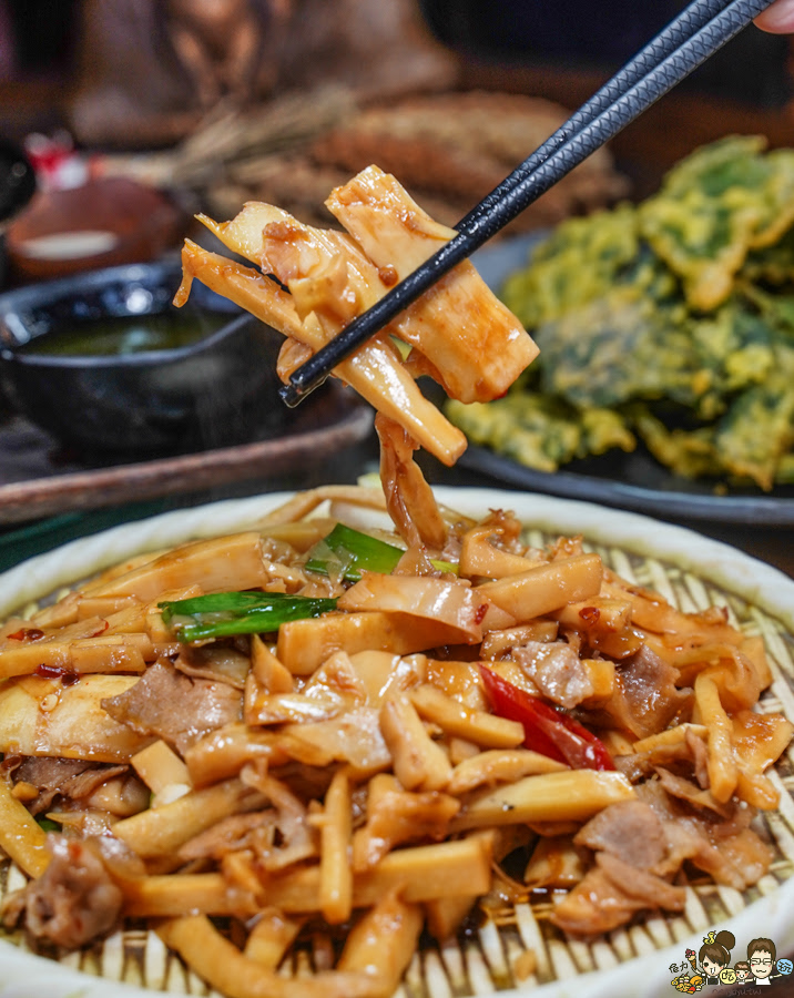 城市部落 聚餐 原住民 左營聚餐 聚會 母親節 尾牙 招牌桶烤雞 黃金脆皮雞 風味菜 獨門 私房料理 包廂