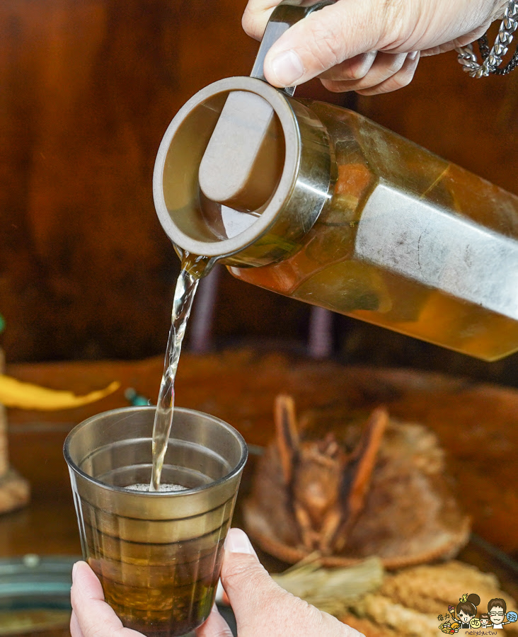 城市部落 聚餐 原住民 左營聚餐 聚會 母親節 尾牙 招牌桶烤雞 黃金脆皮雞 風味菜 獨門 私房料理 包廂