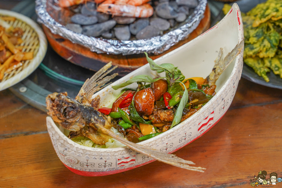 城市部落 聚餐 原住民 左營聚餐 聚會 母親節 尾牙 招牌桶烤雞 黃金脆皮雞 風味菜 獨門 私房料理 包廂