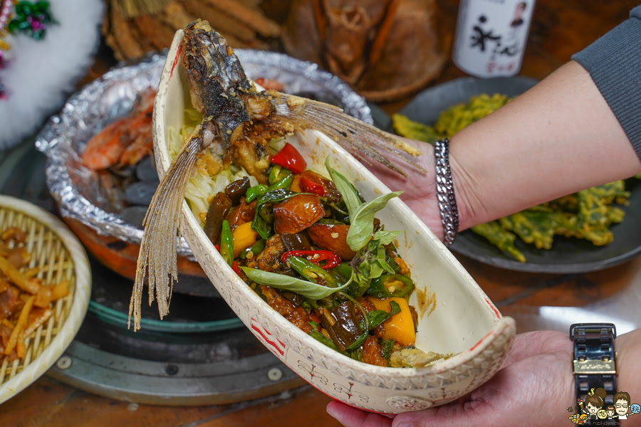 城市部落 聚餐 原住民 左營聚餐 聚會 母親節 尾牙 招牌桶烤雞 黃金脆皮雞 風味菜 獨門 私房料理 包廂