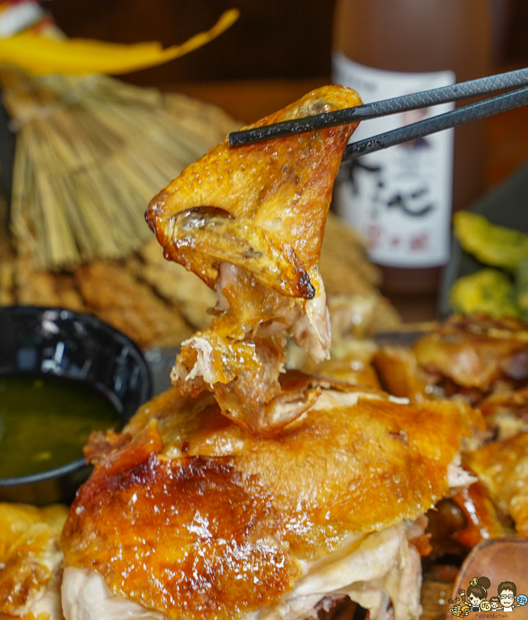 城市部落 聚餐 原住民 左營聚餐 聚會 母親節 尾牙 招牌桶烤雞 黃金脆皮雞 風味菜 獨門 私房料理 包廂