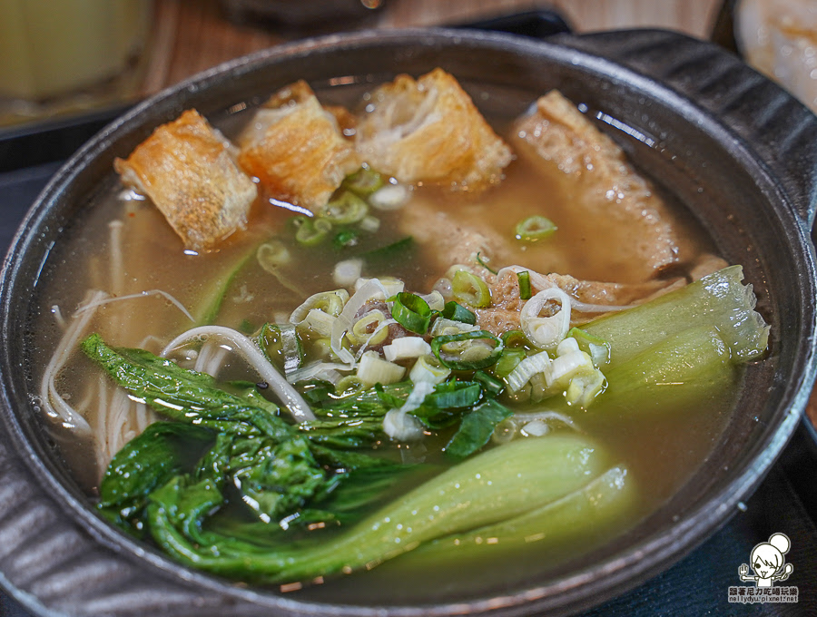 老巴剎 新加坡風味美食 叻沙麵 海南雞飯 肉骨茶 沙嗲 咖椰土司 南洋甜點