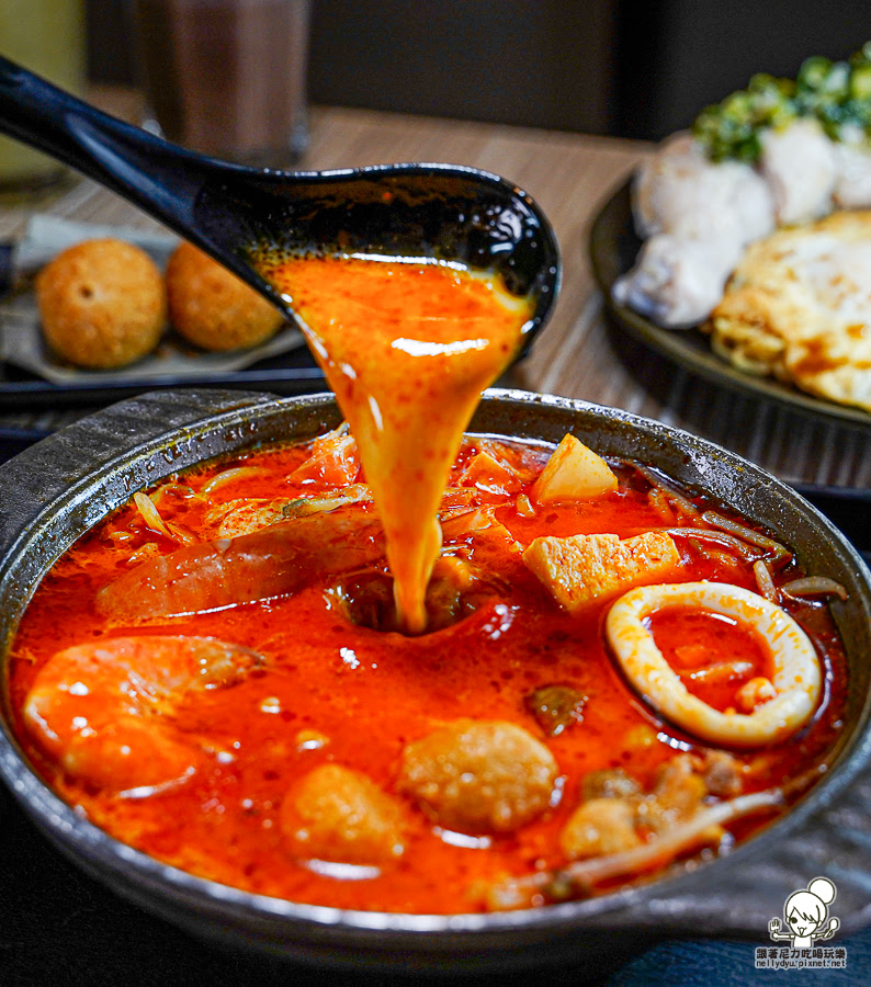 老巴剎 新加坡風味美食 叻沙麵 海南雞飯 肉骨茶 沙嗲 咖椰土司 南洋甜點