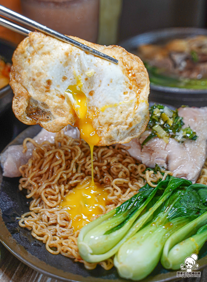 老巴剎 新加坡風味美食 叻沙麵 海南雞飯 肉骨茶 沙嗲 咖椰土司 南洋甜點