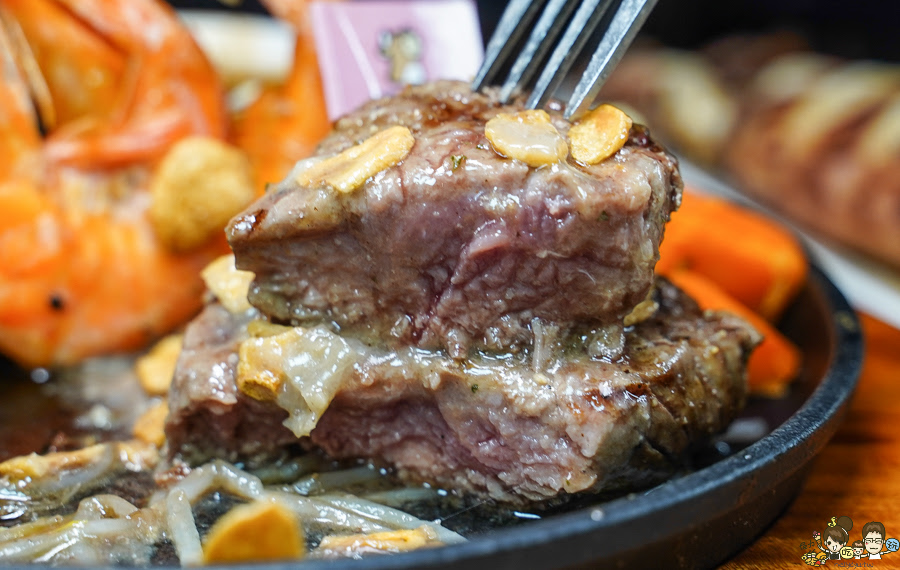 牛室炙燒牛排 高雄牛排 平價牛排 套餐 親子 兒童節 露營 聚餐 台式 披薩 珍珠奶茶 熊熊奶茶 高雄 必吃 全家