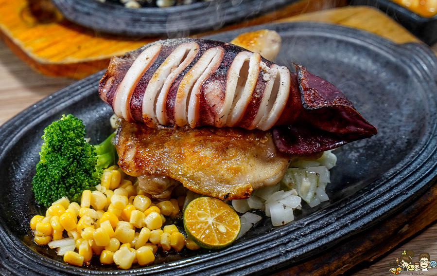 鬥牛士食堂 兒童節 親子 家庭客 鐵板牛排 高雄牛排 平價牛排 聚餐 推薦 地下室 自助吧