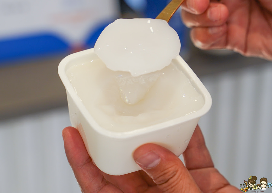 皇院 皇院杏仁茶 紅茶牛奶 古早味 懷舊 傳承 高雄杏仁茶 手搖飲 餐包 杏仁豆腐 