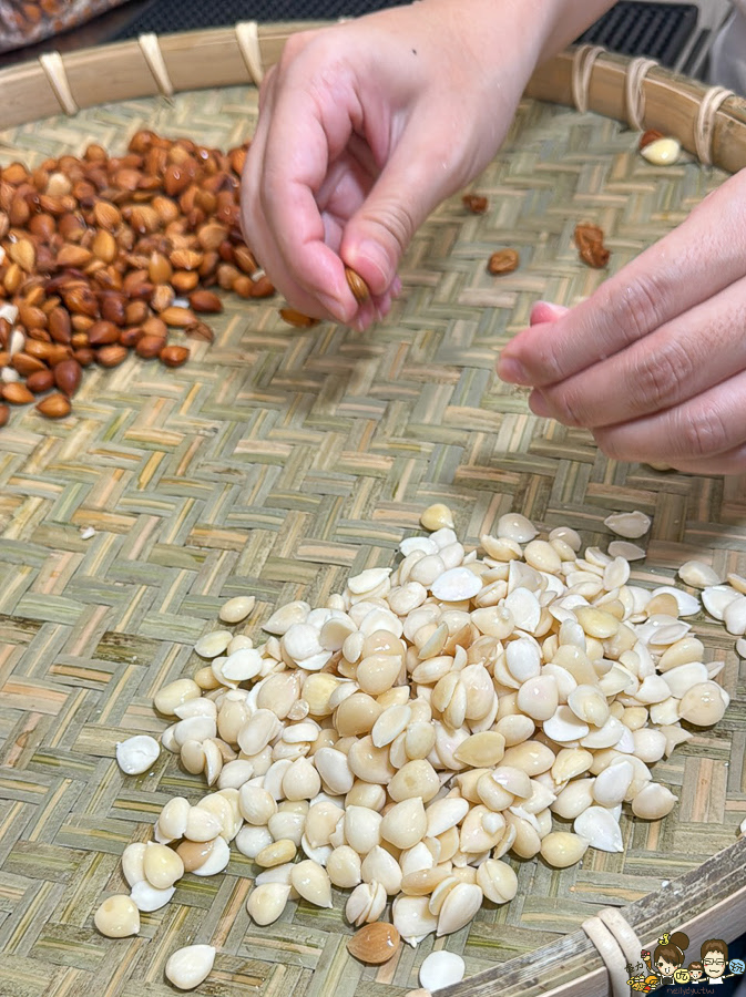 皇院 皇院杏仁茶 紅茶牛奶 古早味 懷舊 傳承 高雄杏仁茶 手搖飲 餐包 杏仁豆腐 