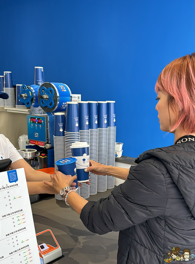 皇院 皇院杏仁茶 紅茶牛奶 古早味 懷舊 傳承 高雄杏仁茶 手搖飲 餐包 杏仁豆腐 