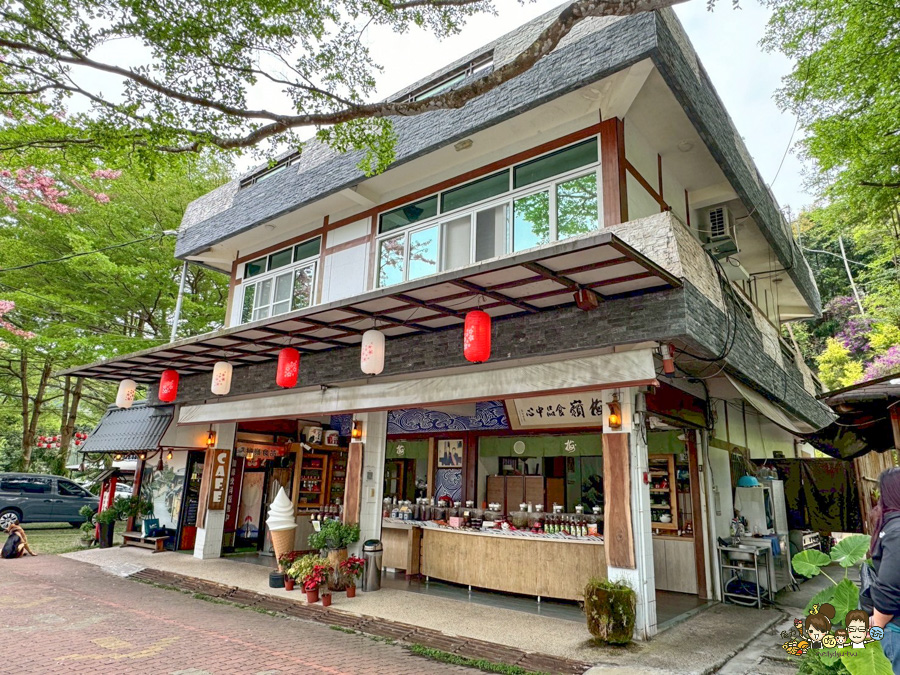 台南 梅嶺 龜丹溫泉 螢火蟲 網美餐廳 土雞城 旅遊 台南好吃好玩 推薦 必訪