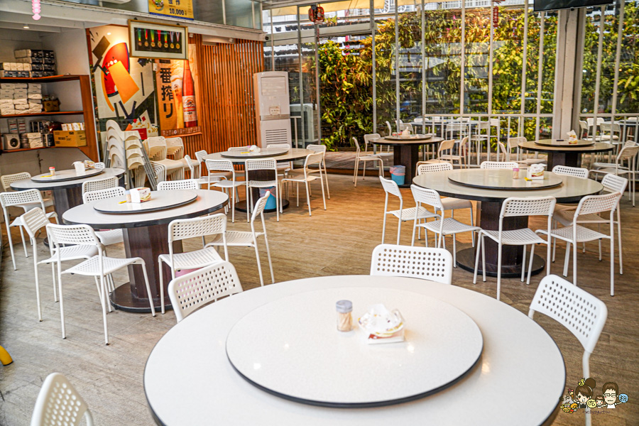 阿國鵝肉-高雄總店 高雄 必吃 聚餐 推薦 好停車 停車場 鵝肉 鍋物 熱炒 啤酒 燒烤 客製化 包廂 母親節