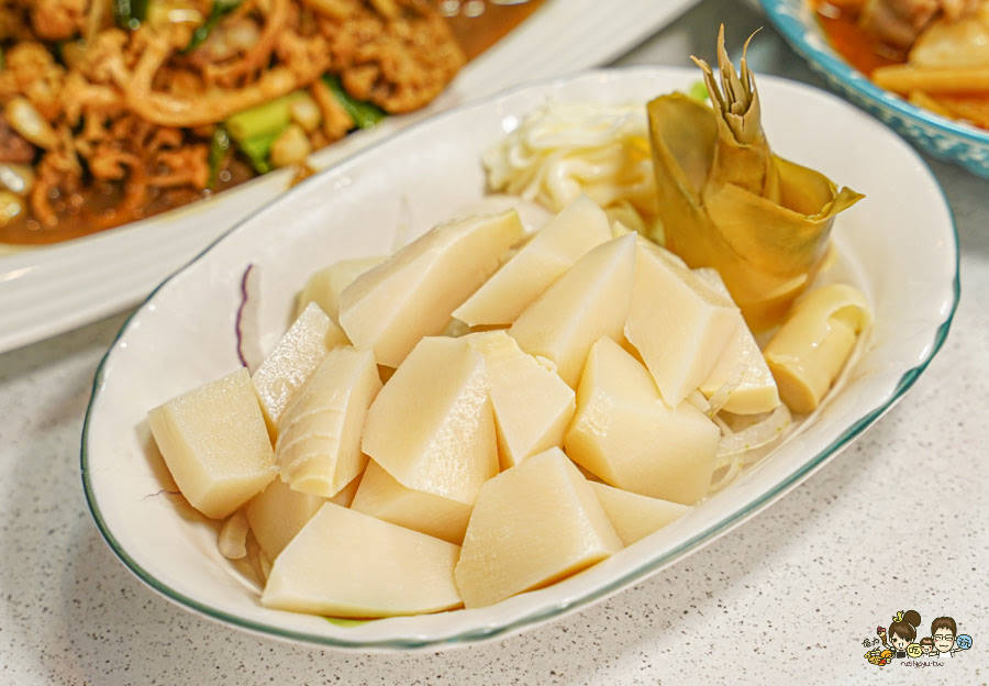 阿國鵝肉-高雄總店 高雄 必吃 聚餐 推薦 好停車 停車場 鵝肉 鍋物 熱炒 啤酒 燒烤 客製化 包廂 母親節