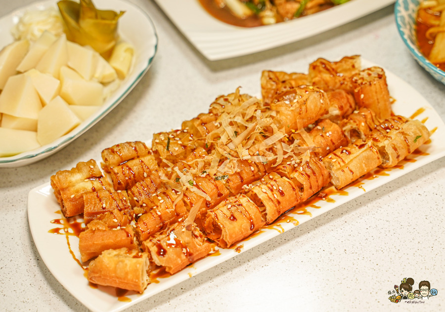 阿國鵝肉-高雄總店 高雄 必吃 聚餐 推薦 好停車 停車場 鵝肉 鍋物 熱炒 啤酒 燒烤 客製化 包廂 母親節