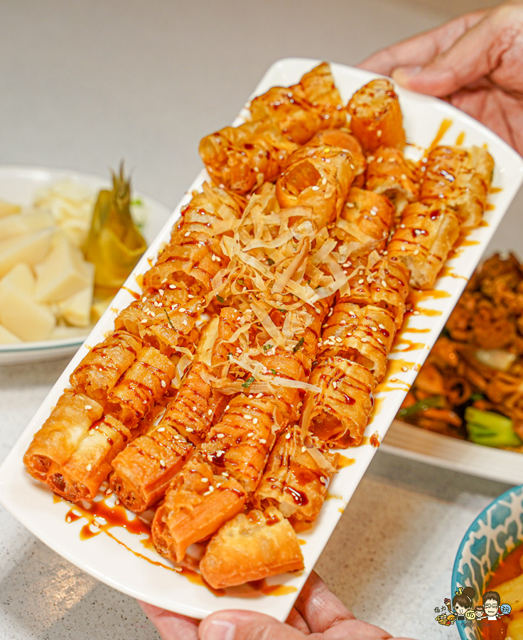 阿國鵝肉-高雄總店 高雄 必吃 聚餐 推薦 好停車 停車場 鵝肉 鍋物 熱炒 啤酒 燒烤 客製化 包廂 母親節