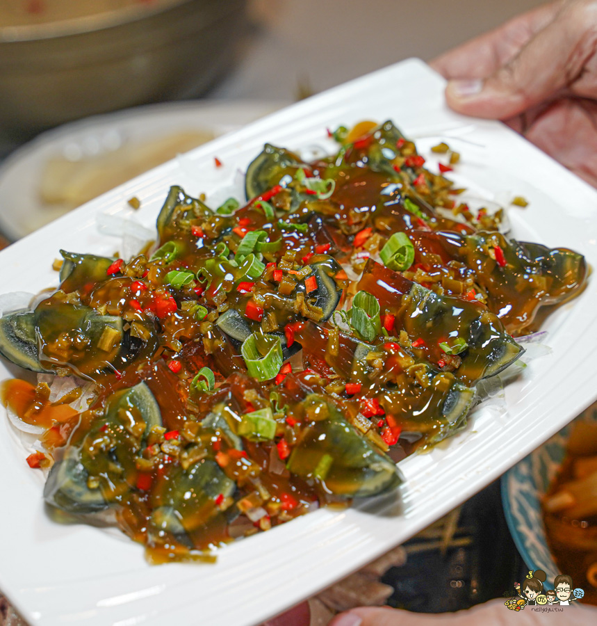 阿國鵝肉-高雄總店 高雄 必吃 聚餐 推薦 好停車 停車場 鵝肉 鍋物 熱炒 啤酒 燒烤 客製化 包廂 母親節