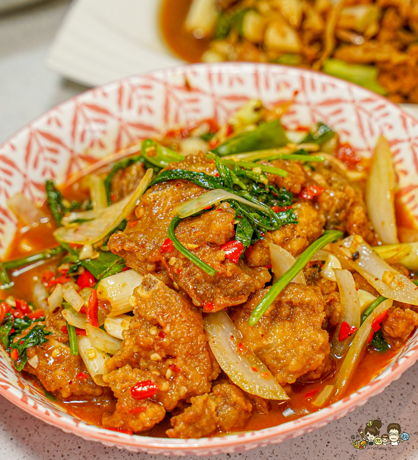 阿國鵝肉-高雄總店 高雄 必吃 聚餐 推薦 好停車 停車場 鵝肉 鍋物 熱炒 啤酒 燒烤 客製化 包廂 母親節