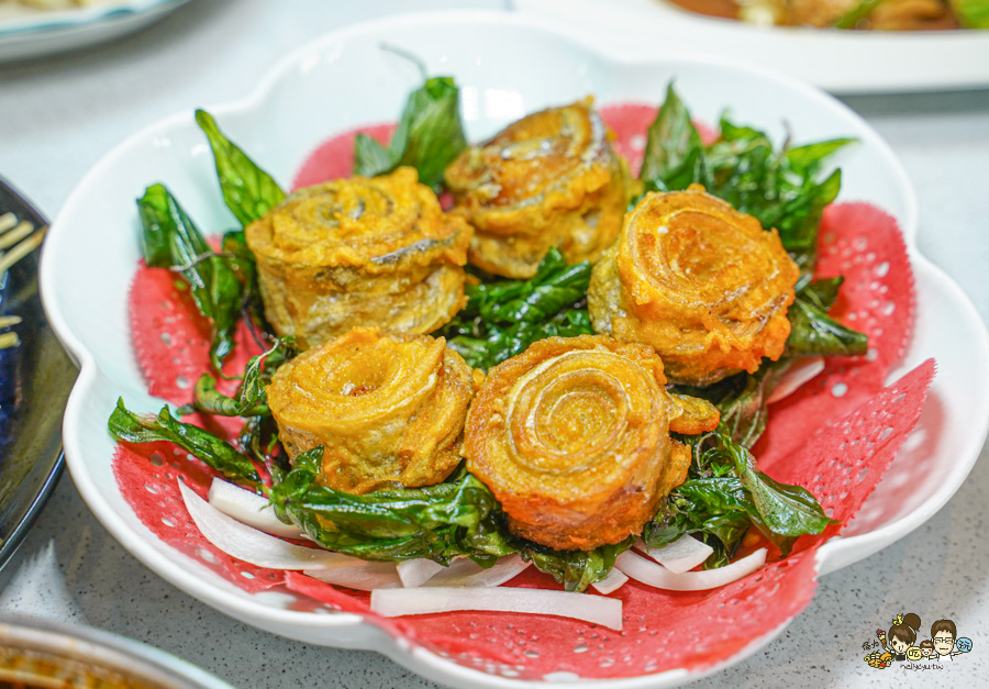 阿國鵝肉-高雄總店 高雄 必吃 聚餐 推薦 好停車 停車場 鵝肉 鍋物 熱炒 啤酒 燒烤 客製化 包廂 母親節