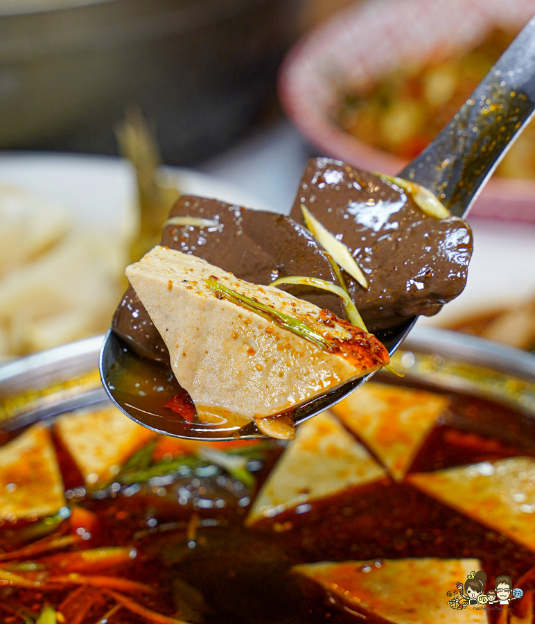 阿國鵝肉-高雄總店 高雄 必吃 聚餐 推薦 好停車 停車場 鵝肉 鍋物 熱炒 啤酒 燒烤 客製化 包廂 母親節