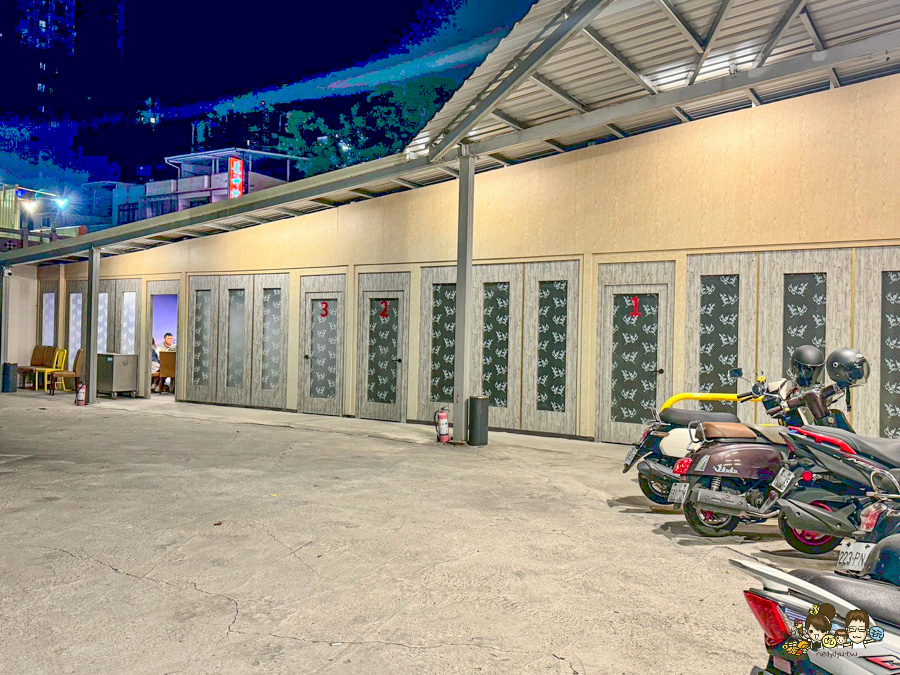 阿國鵝肉-高雄總店 高雄 必吃 聚餐 推薦 好停車 停車場 鵝肉 鍋物 熱炒 啤酒 燒烤 客製化 包廂 母親節