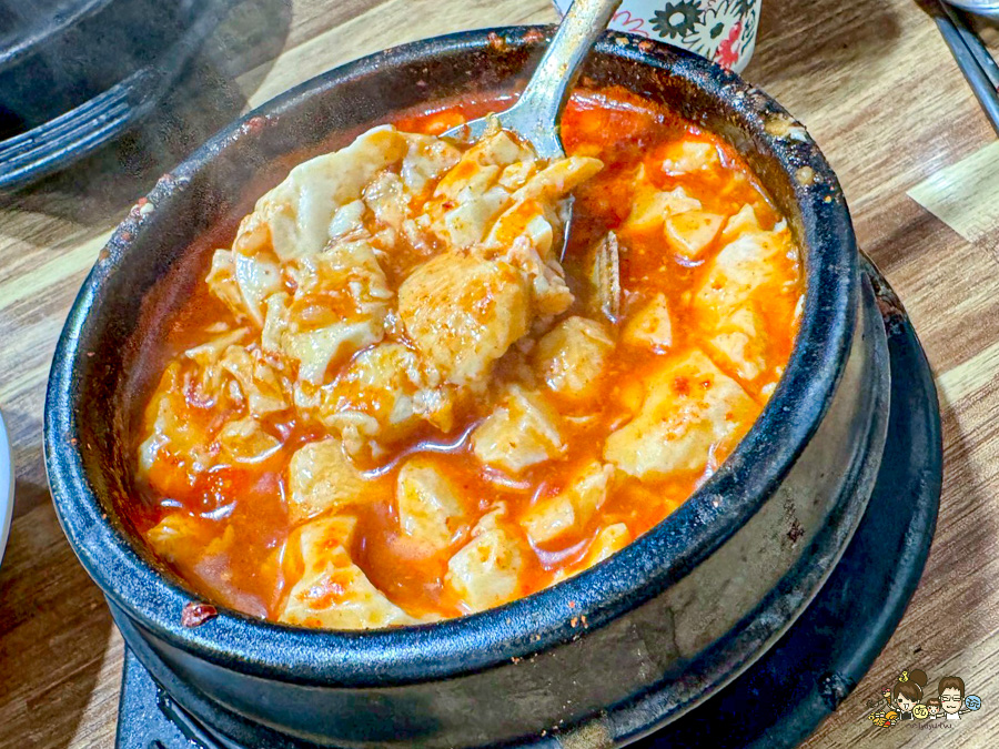 明洞美食 巷弄美食 打工人必吃 睿智食堂예지식당
