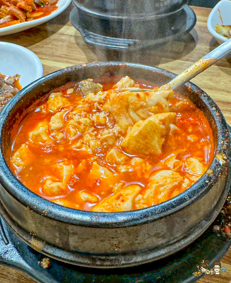 明洞美食 巷弄美食 打工人必吃 睿智食堂예지식당