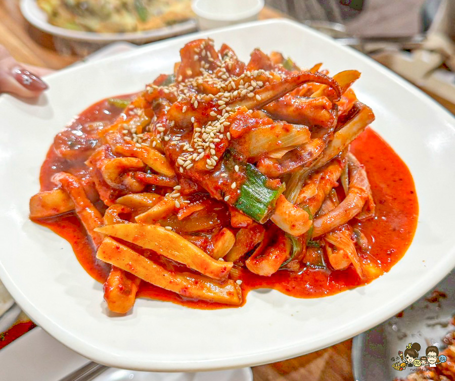 明洞美食 巷弄美食 打工人必吃 睿智食堂예지식당