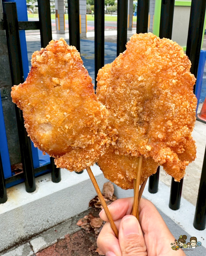 鼎小古早味炸物 雞排 雞排串 雞肉串 香雞排 炸物 下午茶 巷弄 高雄雞排 銅板炸物