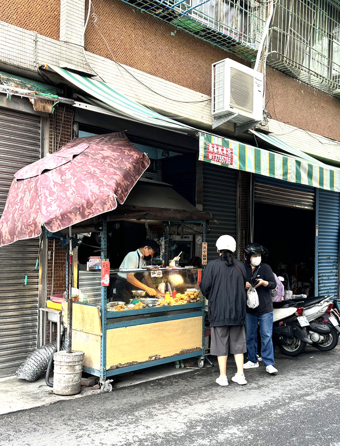 鼎小古早味炸物 雞排 雞排串 雞肉串 香雞排 炸物 下午茶 巷弄 高雄雞排 銅板炸物