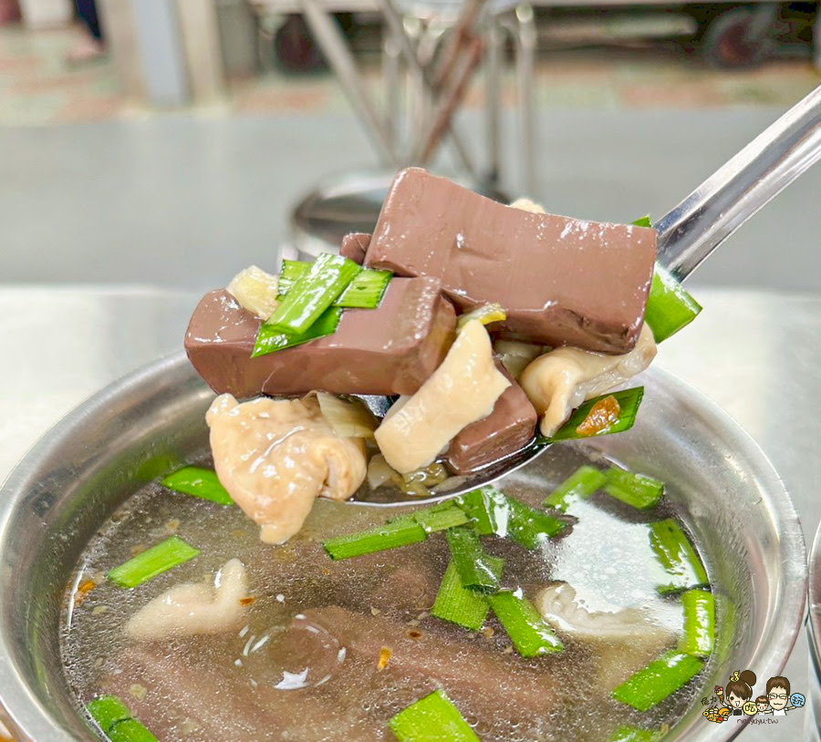 前金 阿婆仔麵 麵攤 高雄 老店 麵食 黑白切 豬肝 小吃 必吃