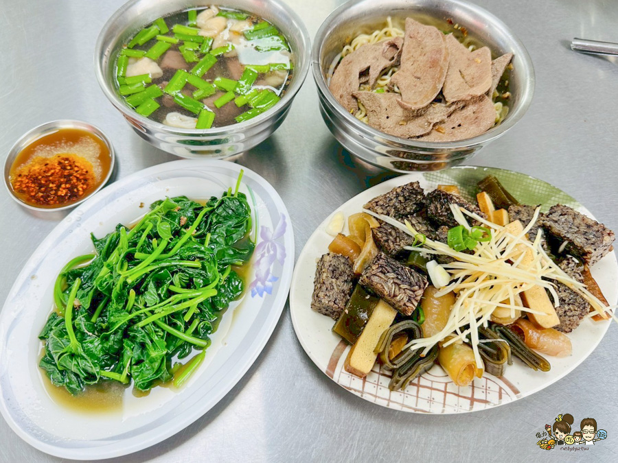 前金 阿婆仔麵 麵攤 高雄 老店 麵食 黑白切 豬肝 小吃 必吃