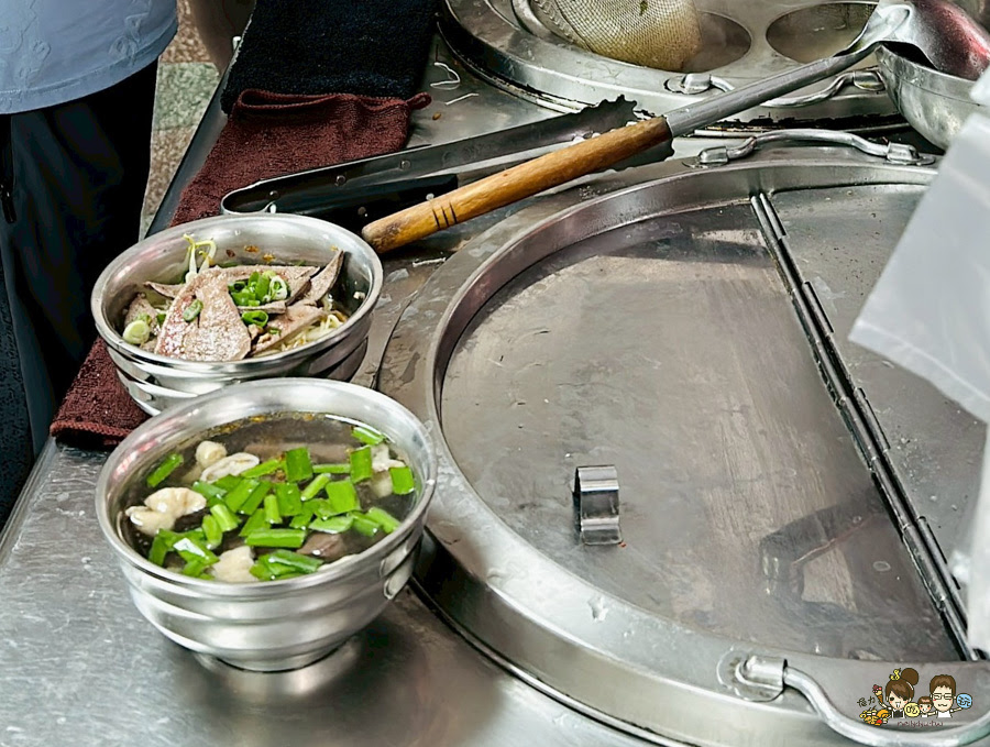 前金 阿婆仔麵 麵攤 高雄 老店 麵食 黑白切 豬肝 小吃 必吃