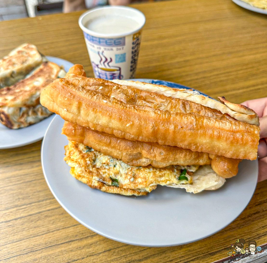 山東早點 韭菜盒 燒餅油條 傳統 傳承 老字號 老店 早餐 高雄早點 必吃 排隊 油條