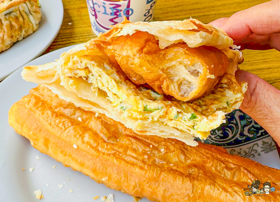 山東早點 韭菜盒 燒餅油條 傳統 傳承 老字號 老店 早餐 高雄早點 必吃 排隊 油條