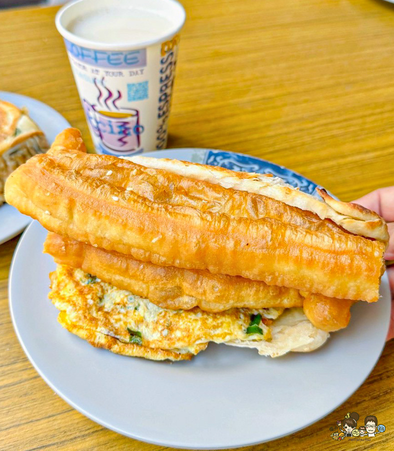 山東早點 韭菜盒 燒餅油條 傳統 傳承 老字號 老店 早餐 高雄早點 必吃 排隊 油條