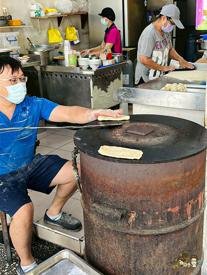 山東早點 韭菜盒 燒餅油條 傳統 傳承 老字號 老店 早餐 高雄早點 必吃 排隊 油條
