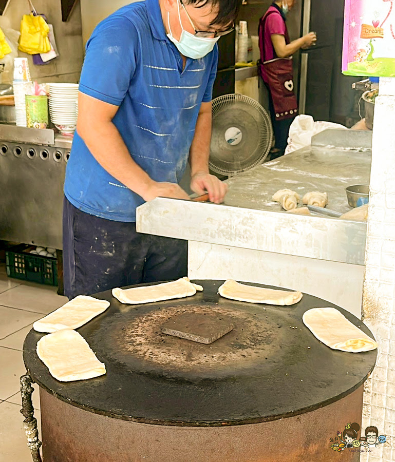 山東早點 韭菜盒 燒餅油條 傳統 傳承 老字號 老店 早餐 高雄早點 必吃 排隊 油條