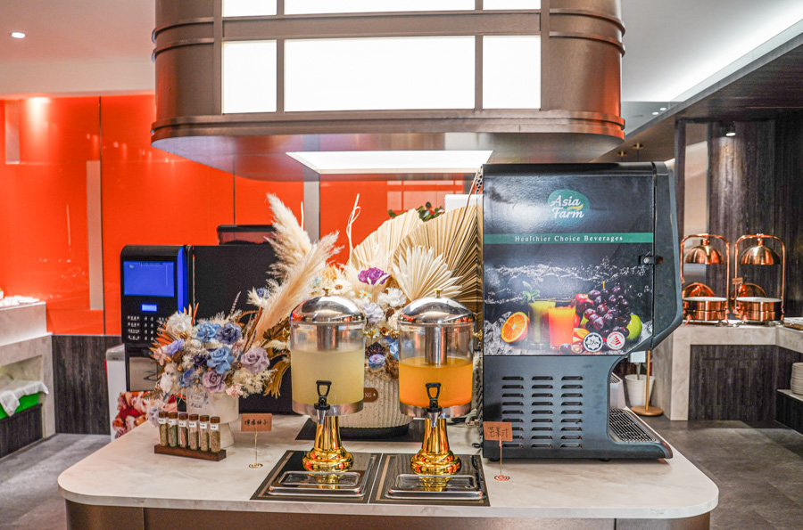 日落饗宴 必吃 好吃 親子 家庭客 高雄吃到飽 無限放題 披薩 義大利麵 燉飯