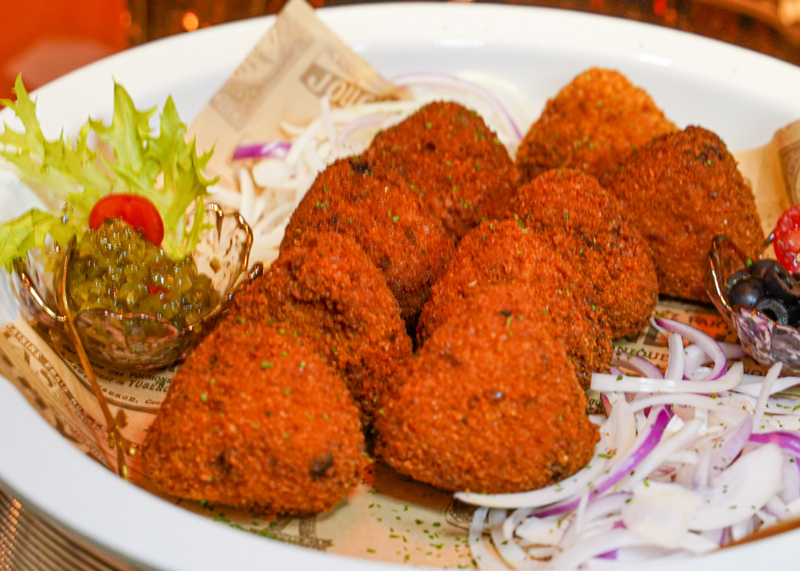 日落饗宴 必吃 好吃 親子 家庭客 高雄吃到飽 無限放題 披薩 義大利麵 燉飯