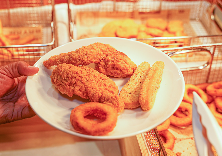 日落饗宴 必吃 好吃 親子 家庭客 高雄吃到飽 無限放題 披薩 義大利麵 燉飯