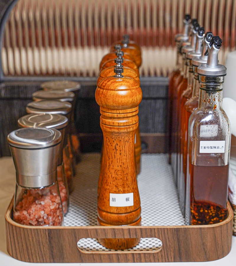 日落饗宴 必吃 好吃 親子 家庭客 高雄吃到飽 無限放題 披薩 義大利麵 燉飯