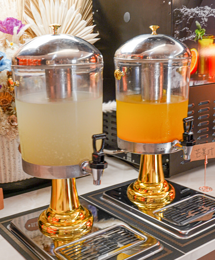 日落饗宴 必吃 好吃 親子 家庭客 高雄吃到飽 無限放題 披薩 義大利麵 燉飯