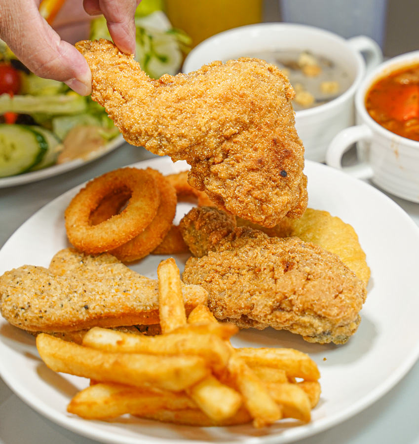 日落饗宴 必吃 好吃 親子 家庭客 高雄吃到飽 無限放題 披薩 義大利麵 燉飯