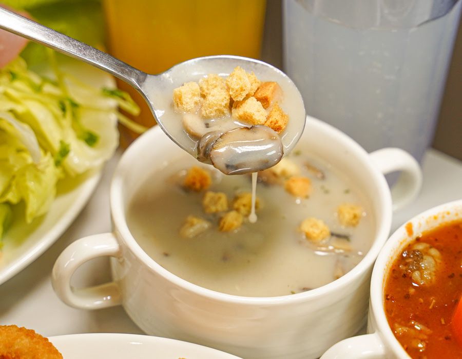 日落饗宴 必吃 好吃 親子 家庭客 高雄吃到飽 無限放題 披薩 義大利麵 燉飯