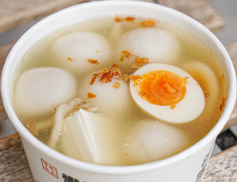 彎腰湯圓 手工湯圓 芒果冰 必吃 高雄美食 左營冰 巨蛋商圈美食 瑞豐夜市 傳承 甜湯 鹹湯圓 