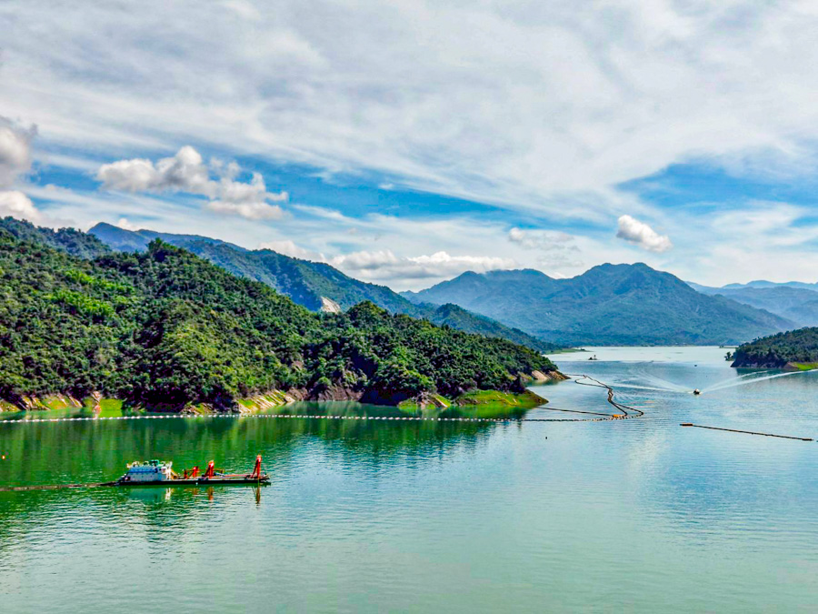 嘉義旅遊 親子 嘉義親子 和平社區 大埔鄉 曾文水庫 搭船 景觀 茶山部落 